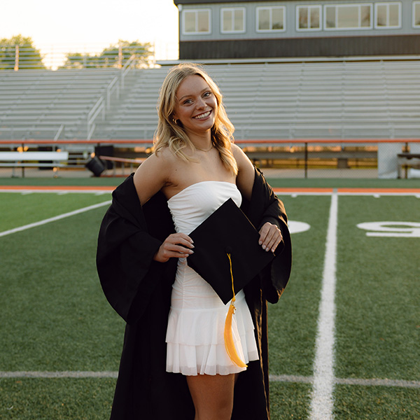 West Delaware Graduate Receives Iowa Hospital Education and Research Foundation Scholarship